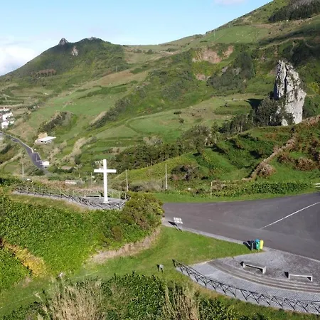 Local M&i Holiday home Lajes das Flores