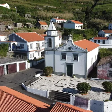 Local M&i * Lajes das Flores