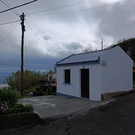 Local M&i * Lajes das Flores