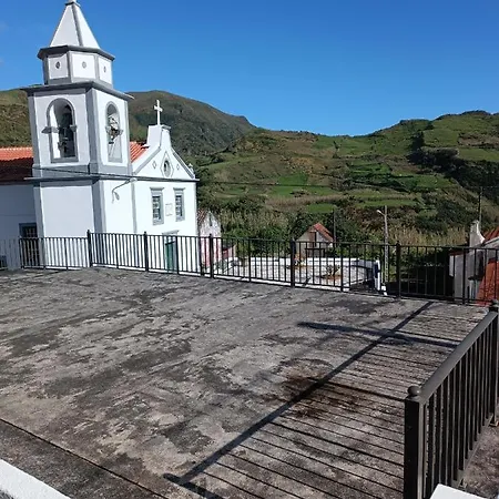 Local M&i Dom wakacyjny Lajes das Flores